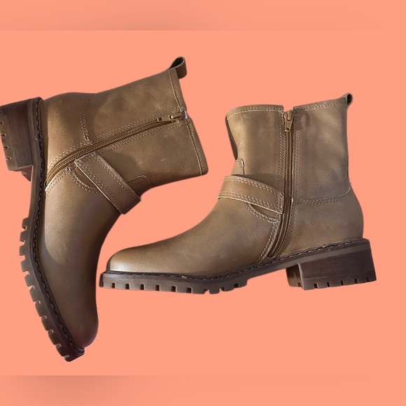 NEW Lucky Brand Women's Kenadie Ankle Riding Boot Brown Leather Size 7.5 - Picture 10 of 12